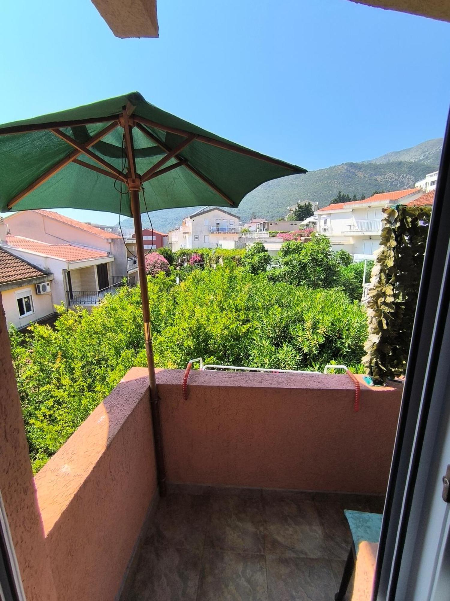Guesthouse Lautasevic Petrovac Exterior foto