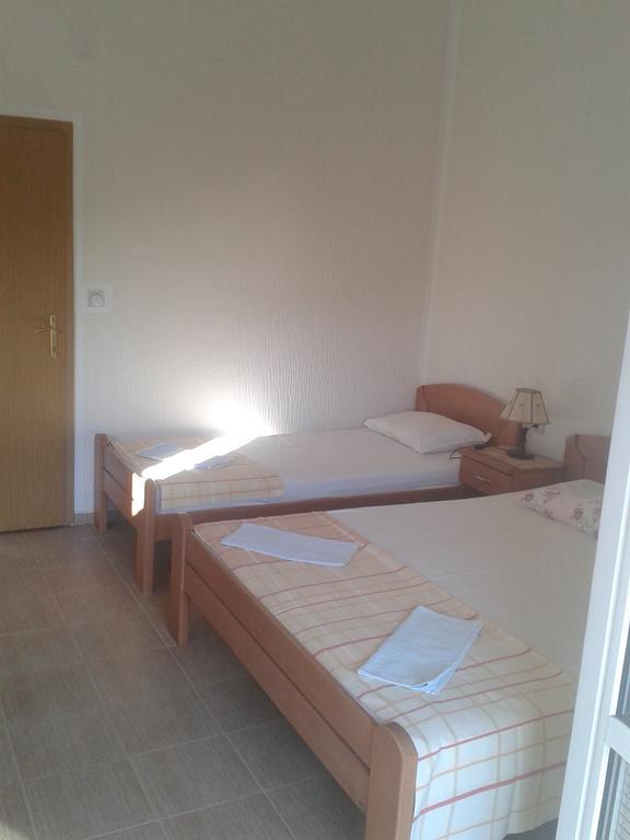Guesthouse Lautasevic Petrovac Exterior foto